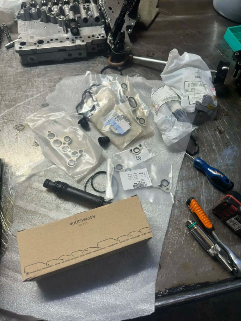 Oryginalne części VW/Audi do serwisu mechatroniki 0CK – uszczelki i o-ringi