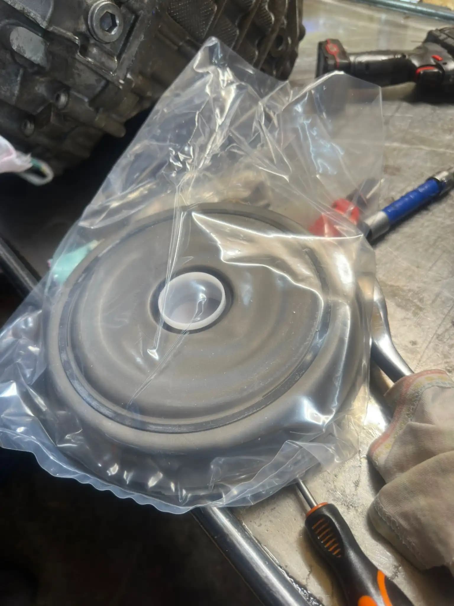 Nowa miska olejowa z filtrem zewnętrznym skrzyni DQ250 02E DSG